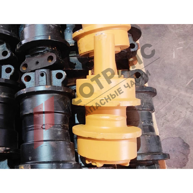 155-30-00233 Каток поддерживающий (верхний) Komatsu D75