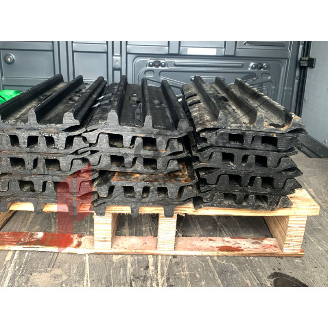 Башмак 600мм Hyundai R250LC-7A 81N6-24530BG Башмак 600мм Hyundai R250LC-7A 81N6-24530BG